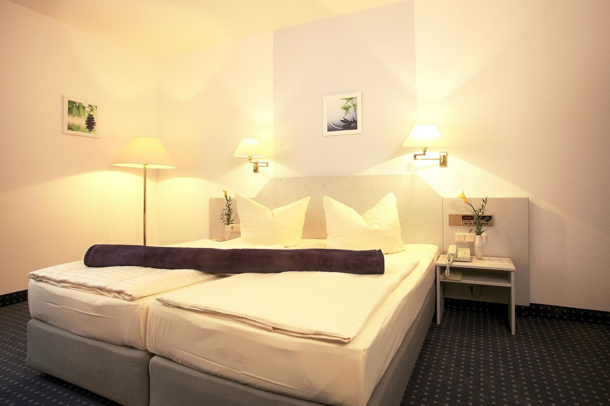 Hotel Kleefelder Hof Hannover Esterno foto