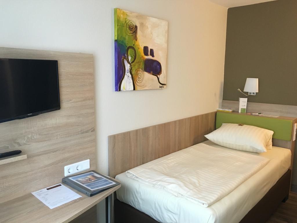 Hotel Kleefelder Hof Hannover Esterno foto